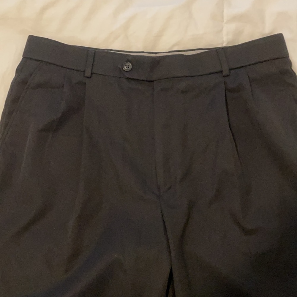 Neiman Marcus Shorts - Picture 2 of 3